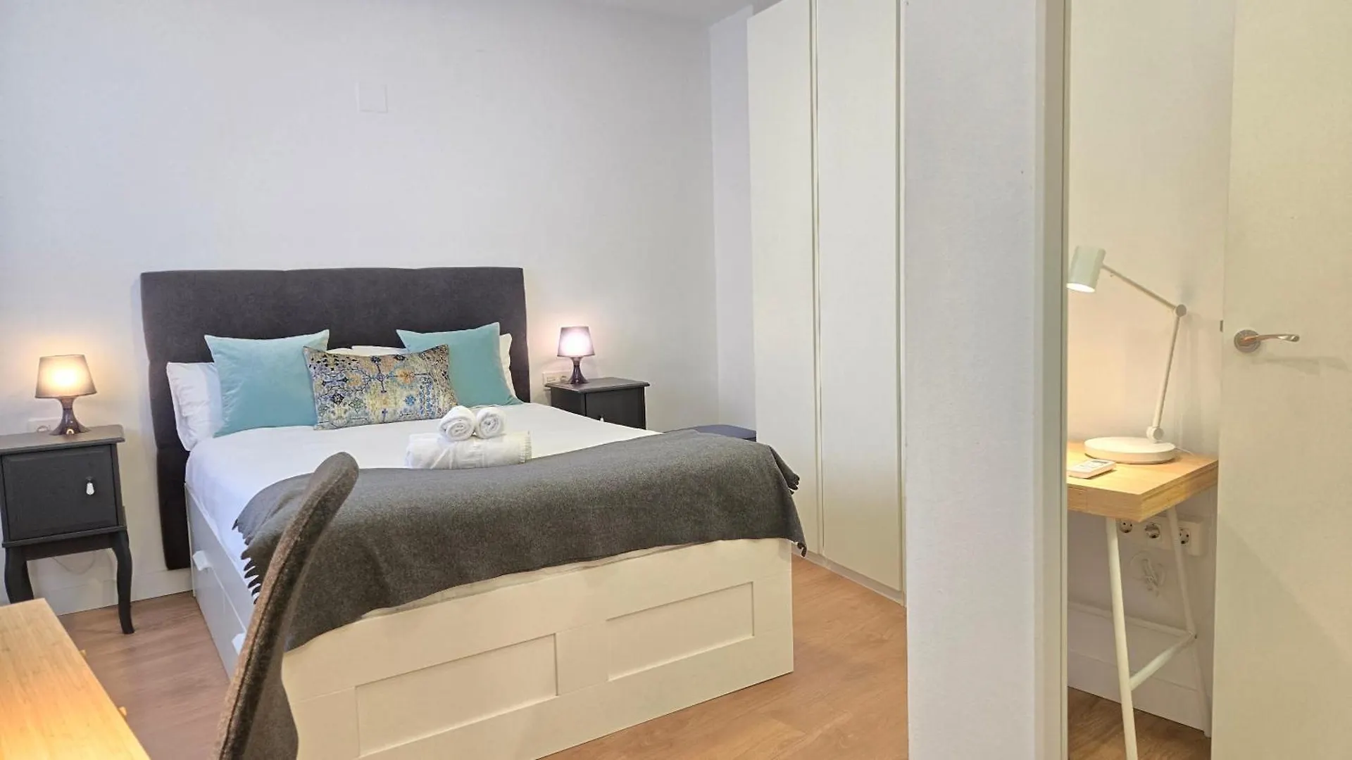 Del Parque Flats Dos Aceras Penthouse Apartment Malaga 0*,  Spain